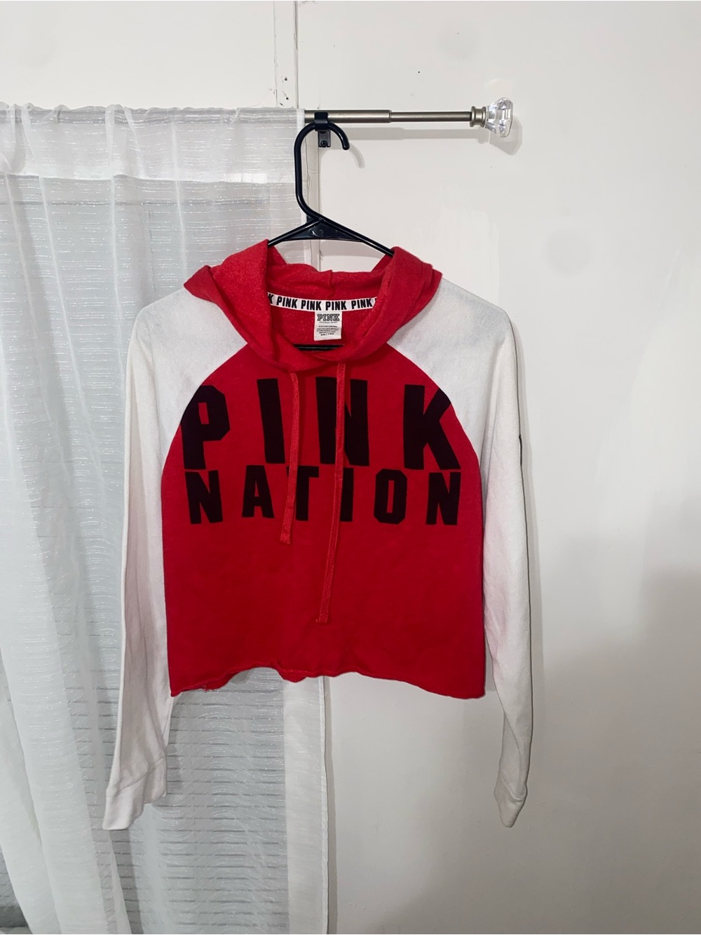 PINK Victoria's Secret Red and White 'PINK NATION' Cropped Hoodie